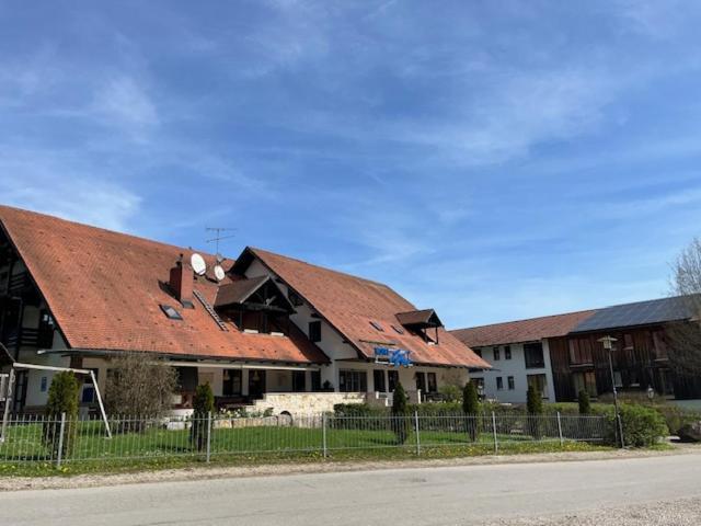 Hotel Zum Forst Kranzberg Exterior photo